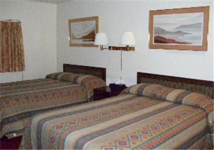 Hillside Inn Pembroke Extérieur photo